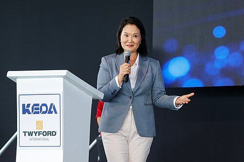 Piura: Keiko Fujimori supervisa obras contra El Niño con ministros